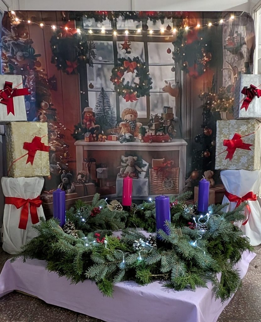 ADVENT a hevesi katolikus iskolában